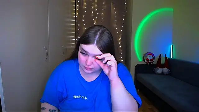 Emaaa ua online show from December 22, 2025, 8:00 am