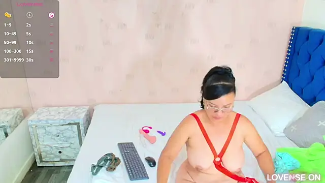 hotlatinateacher online show from March 16, 2025, 7:27 pm