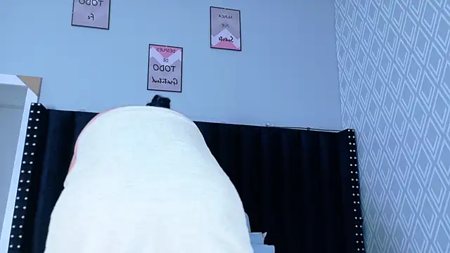 Snapshot of hotlatinateacher chatting on February 4, 2026, 6:58 pm hotlatinateacher online show from February 4, 2026, 6:58 pm