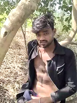 Snapshot of Jishm_ki_bhookh chatting on January 19, 2025, 7:36 am Jishm ki bhookh online show from January 19, 2025, 7:36 am