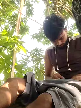 Snapshot of Jishm_ki_bhookh chatting on April 1, 2026, 4:35 am Jishm ki bhookh online show from April 1, 2026, 4:35 am