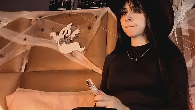 Snapshot of angelinepossy chatting on October 26, 2025, 9:53 pm angelinepossy online show from October 26, 2025, 9:53 pm