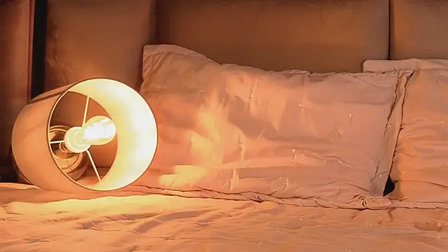 Snapshot of angelinepossy chatting on November 13, 2025, 4:39 pm angelinepossy online show from November 13, 2025, 4:39 pm