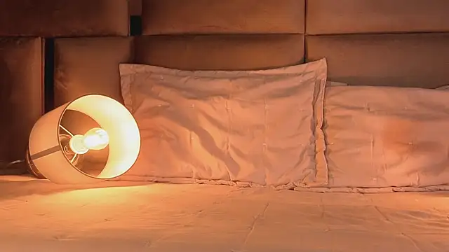 Snapshot of angelinepossy chatting on November 26, 2025, 9:38 pm angelinepossy online show from November 26, 2025, 9:38 pm