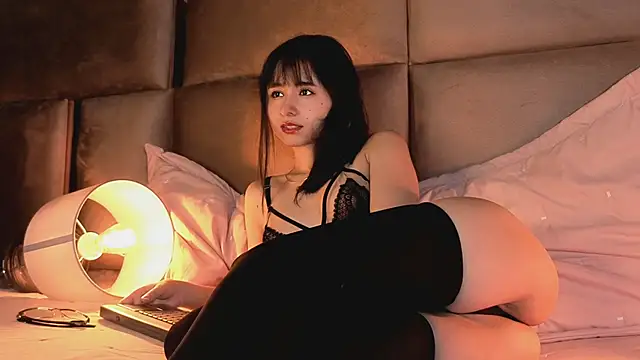 Snapshot of angelinepossy chatting on November 30, 2025, 9:52 pm angelinepossy online show from November 30, 2025, 9:52 pm