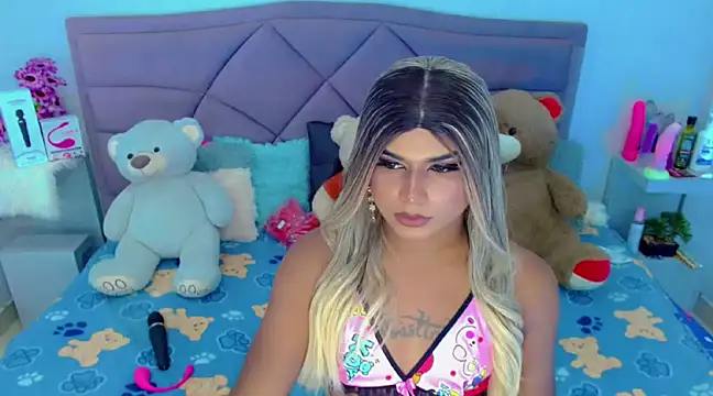 Snapshot of party_duo_trans chatting on March 5, 2025, 8:21 am party duo trans online show from March 5, 2025, 8:21 am