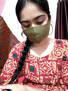 Snapshot of Arisha- chatting on October 25, 2025, 8:58 pm Arisha- online show from October 25, 2025, 8:58 pm