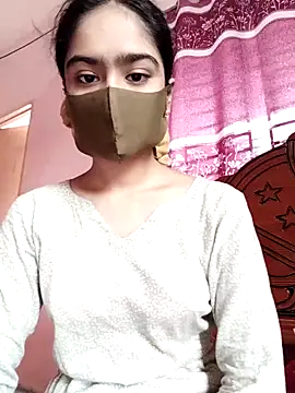 Snapshot of Arisha- chatting on October 28, 2025, 9:24 am Arisha- online show from October 28, 2025, 9:24 am