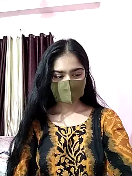 Snapshot of Arisha- chatting on November 1, 2025, 2:30 pm Arisha- online show from November 1, 2025, 2:30 pm