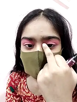 Snapshot of Arisha- chatting on November 23, 2025, 1:44 pm Arisha- online show from November 23, 2025, 1:44 pm