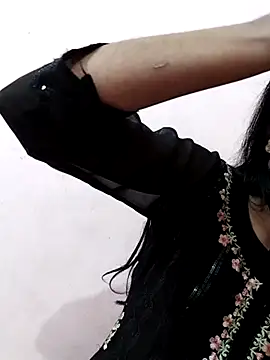 Snapshot of Arisha- chatting on November 27, 2025, 2:30 pm Arisha- online show from November 27, 2025, 2:30 pm