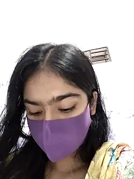 Snapshot of Arisha- chatting on May 10, 2026, 12:10 pm Arisha- online show from May 10, 2026, 12:10 pm