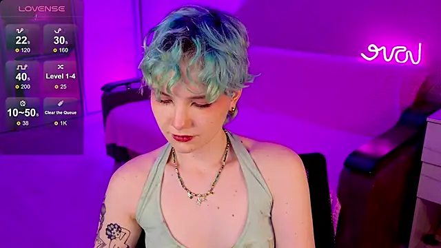 Snapshot of School_Love chatting on December 25, 2024, 7:13 pm School Love online show from December 25, 2024, 7:13 pm