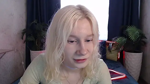 EnigmaSee online show from March 30, 2026, 2:01 am