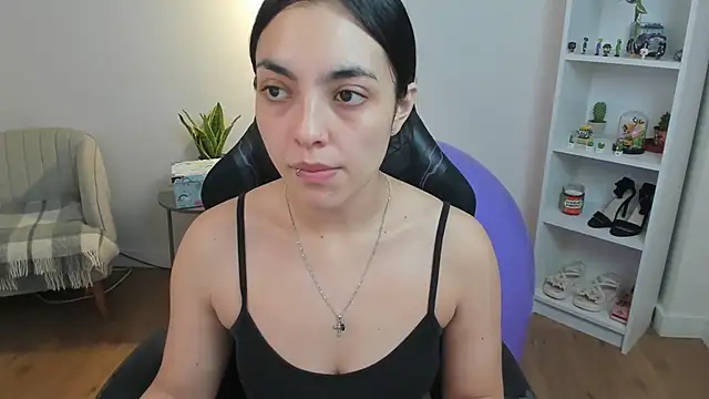  BellaEvans  online show from January 12, 2026, 5:34 am