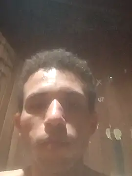 Snapshot of jhonmenas14 chatting on October 30, 2025, 12:01 am jhonmenas14 online show from October 30, 2025, 12:01 am