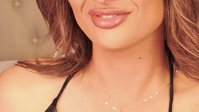 Snapshot of xprettysmilex chatting on January 2, 2025, 11:38 pm xprettysmilex online show from January 2, 2025, 11:38 pm