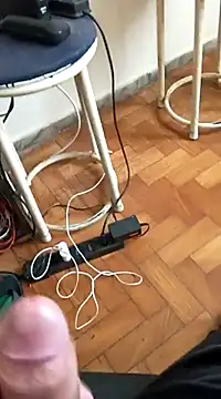 Snapshot of lobomisterioso13 chatting on February 20, 2025, 6:46 pm lobomisterioso13 online show from February 20, 2025, 6:46 pm