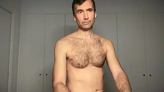 Snapshot of david_spanish chatting on March 9, 2025, 11:35 pm david spanish online show from March 9, 2025, 11:35 pm