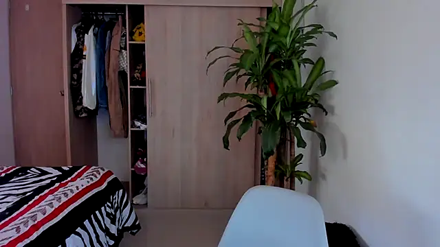 aldrinwhite online show from December 22, 2025, 6:16 pm