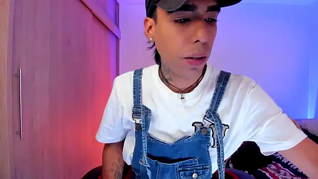 aldrinwhite online show from February 17, 2026, 4:57 pm