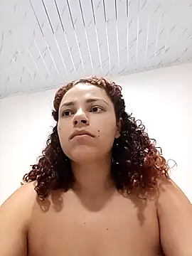 Snapshot of Mommy-Hot chatting on November 20, 2025, 11:43 am Mommy-Hot online show from November 20, 2025, 11:43 am