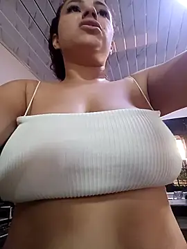 Snapshot of Mommy-Hot chatting on November 26, 2025, 3:13 pm Mommy-Hot online show from November 26, 2025, 3:13 pm