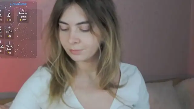 chloi hes online show from December 6, 2024, 3:11 pm