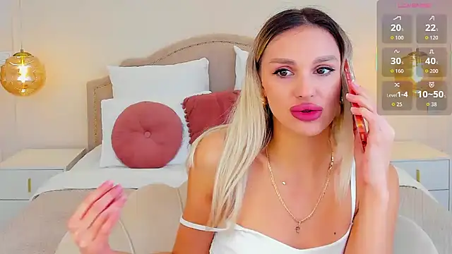 Snapshot of MissLoou chatting on November 17, 2025, 6:19 am MissLoou online show from November 17, 2025, 6:19 am