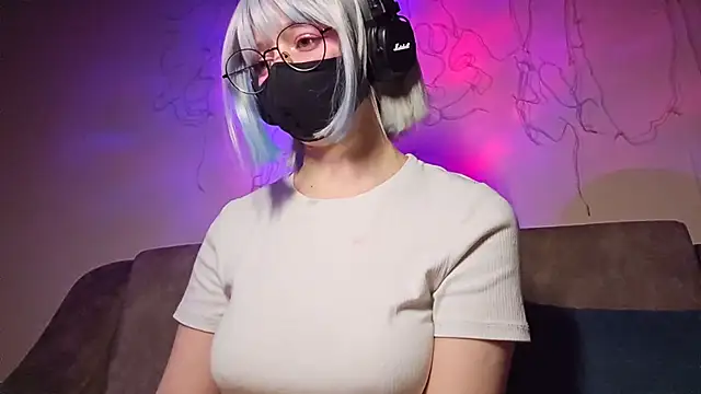 DanaWard online show from November 15, 2025, 9:11 pm