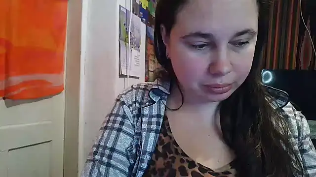 Snapshot of Cora_Maro chatting on October 24, 2025, 1:57 am Cora Maro online show from October 24, 2025, 1:57 am