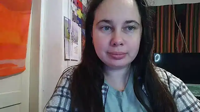 Snapshot of Cora_Maro chatting on October 30, 2025, 12:56 am Cora Maro online show from October 30, 2025, 12:56 am