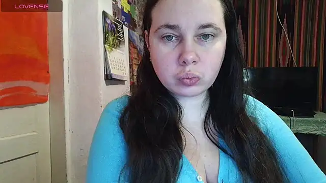 Cora Maro online show from March 5, 2026, 12:34 pm