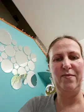 Snapshot of Angelacoquine chatting on January 7, 2025, 7:06 pm Angelacoquine online show from January 7, 2025, 7:06 pm