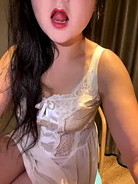 Snapshot of AHL756 chatting on October 25, 2025, 12:13 pm AHL756 online show from October 25, 2025, 12:13 pm