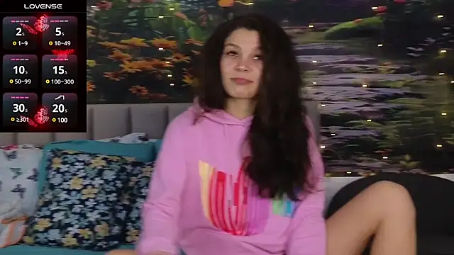 MadameDeFeu online show from December 23, 2024, 9:49 am