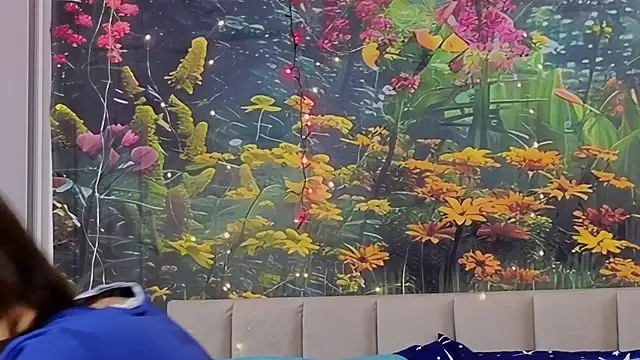 MadameDeFeu online show from February 13, 2025, 2:31 pm