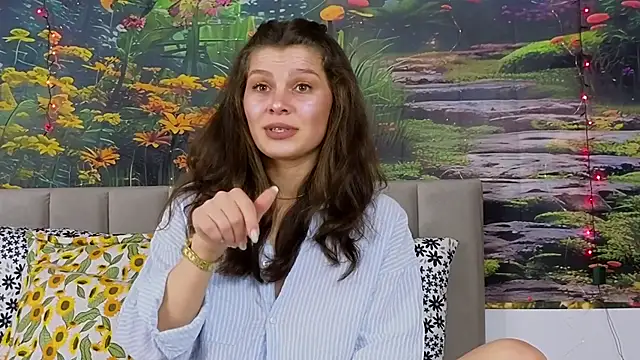 MadameDeFeu online show from February 20, 2025, 8:28 am