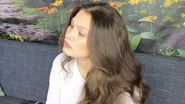 MadameDeFeu online show from November 4, 2025, 11:42 am