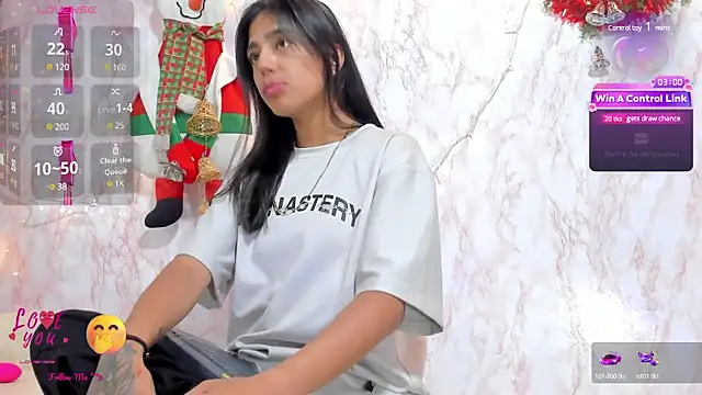 BarbieHotLaura online show from December 28, 2024, 7:54 pm