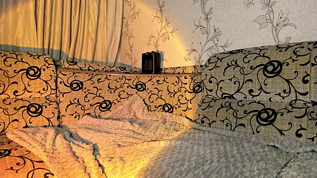 insanely-sweet online show from January 3, 2025, 5:53 pm