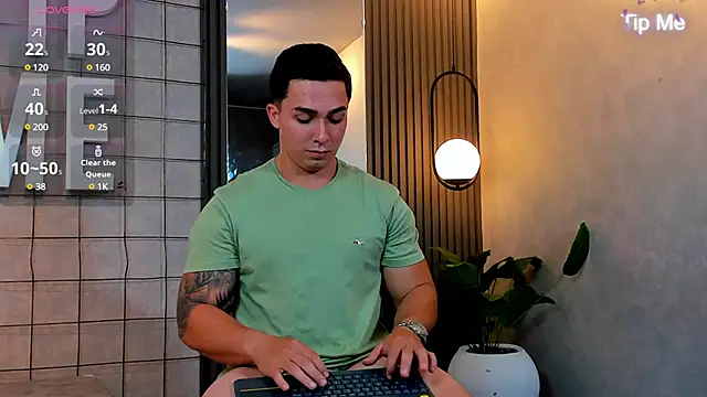 Ryan Hunt online show from January 20, 2025, 1:18 am