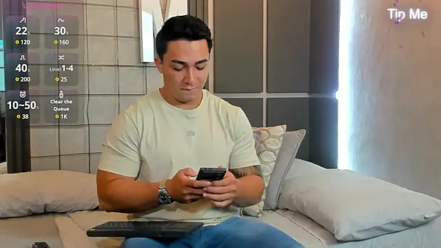 Ryan Hunt online show from January 24, 2025, 12:41 pm