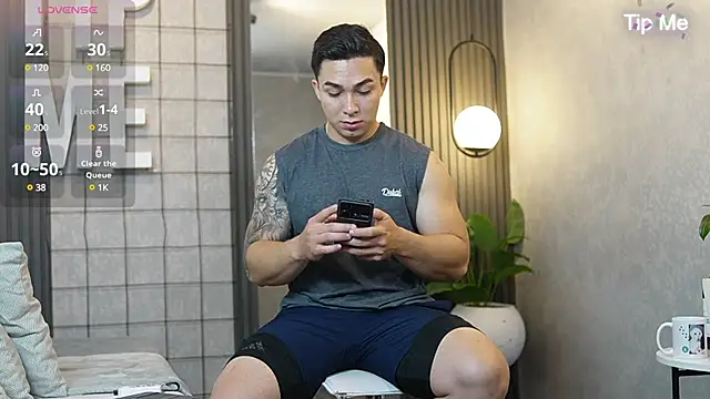 Ryan Hunt online show from February 28, 2025, 12:20 pm