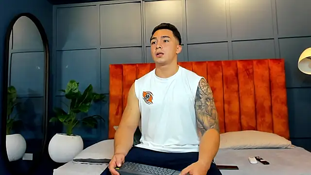 Ryan Hunt online show from March 14, 2025, 12:51 pm