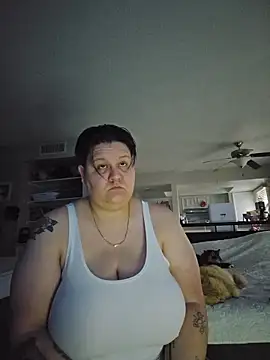 Snapshot of DevilDahm chatting on January 7, 2026, 11:29 pm DevilDahm online show from January 7, 2026, 11:29 pm