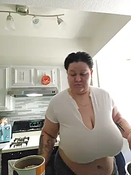 Snapshot of DevilDahm chatting on February 20, 2026, 7:03 pm DevilDahm online show from February 20, 2026, 7:03 pm