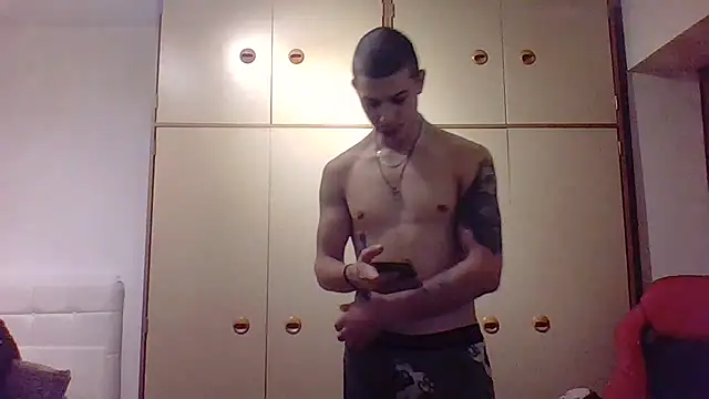 BigDickEnrg7195 online show from January 31, 2025, 11:45 pm