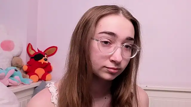 PollyBeev online show from June 6, 2026, 7:24 am