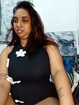 GORGEOUSLIPS online show from December 5, 2025, 3:52 pm